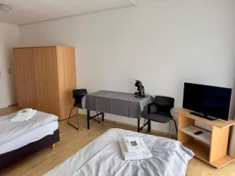 2.OG Standard-Zimmer mit Balkon und Miniküche