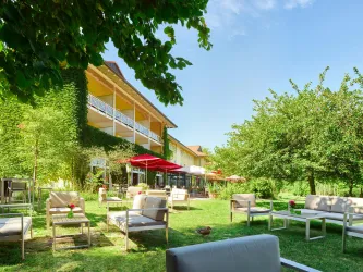 Sommerterrasse und Loungebereich