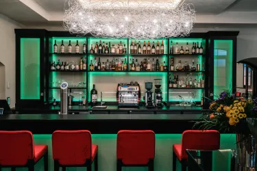 Bar Schwarzer Hahn