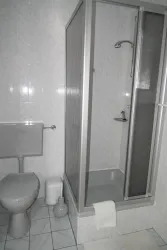 Gäste WC & Dusche