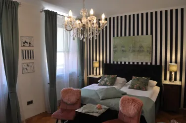 Zimmer Weinstein (© Hofgarten Rosa)