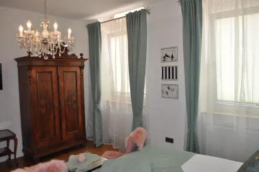Zimmer Weinstein
