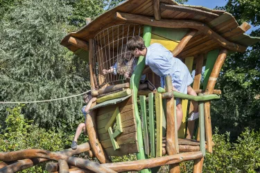 Klettern auf der alla hopp!-Anlage