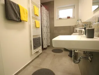 Badezimmer II (© Fam. Kurz)