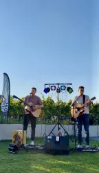 Gitarrenkombo Vogelfrei