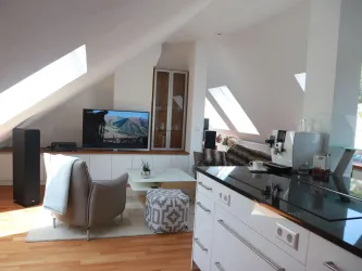 Wohnbereich u. Küche