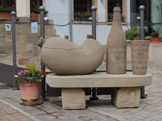 Kallstadt - Saumagen als Skulptur Bild 2 (© Urlaubsregion Freinsheim)