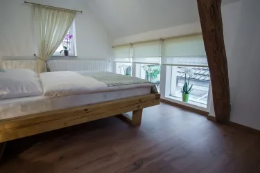 Schlafzimmer-Studio 1 (© Ferienhaus Kallstadt)