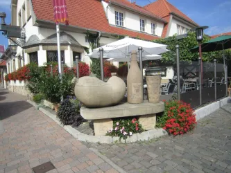 Saumagenskulptur (© Winzerstube Weick)
