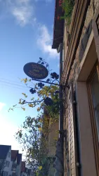 Wein-vom-Winzer-Christ-in-Kallstadt