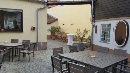 Innenhof 2 (© Die Scheier)