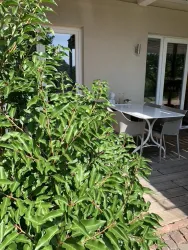 Essplatz  -Überdachte Terrasse vor der Ferienwohnung