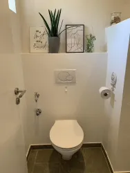 Bad mit WC und Dusche