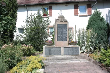Kriegerdenkmal im Biblischen Garten