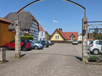 Parkplatz am Marktplatz in Billigheim