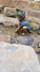 Figur am Waschbach