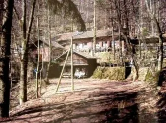 Außenansicht Nello Hütte (© Nello Hütte)