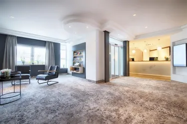 Lobby_leer_1
