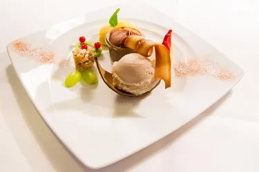 Süße Kreation von der Patisserie