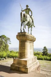 Statur Friedensdenkmal (© Verein SÜW Edenkoben, T. Kujat)