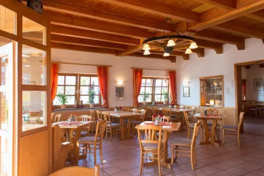 Weingasthof Edel-Brauch Innenbereich (© Weingut Edel-Brauch)