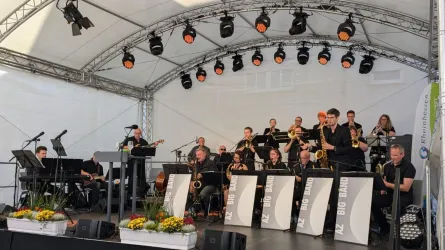 AZ Big Band 2024 (© AZ-Big Band 2024) AZ Big Band 2024 (© AZ-Big Band 2024)