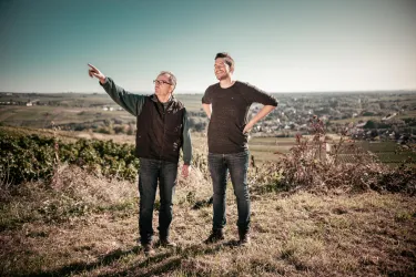 Klaus & Mathias Wolf im Weinberg