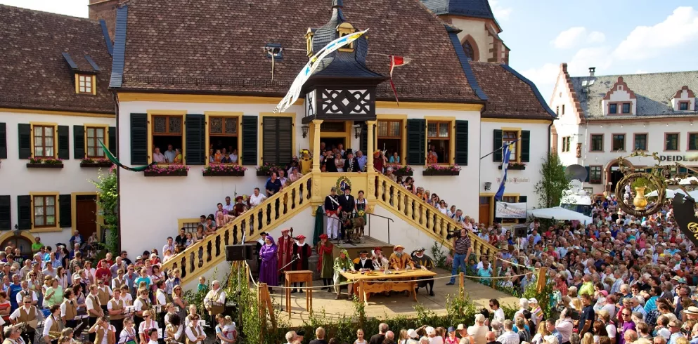 Geißbockversteigerung in Deidesheim
