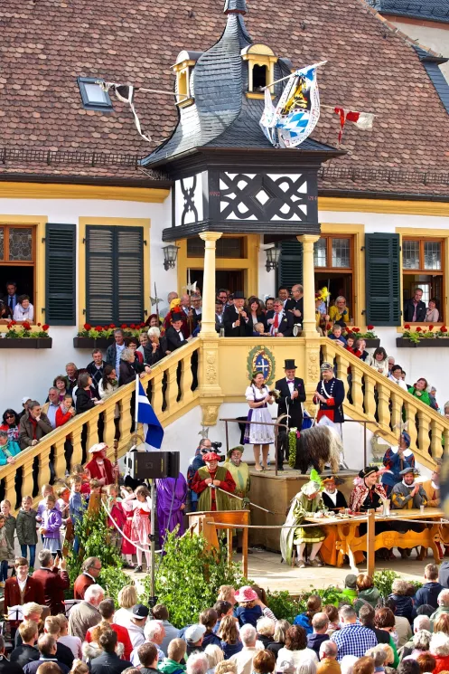 Historische Geißbockversteigerung in Deideshein