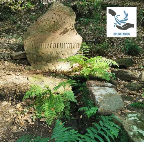 Römerbrunnen mit Logo Brunnenweg