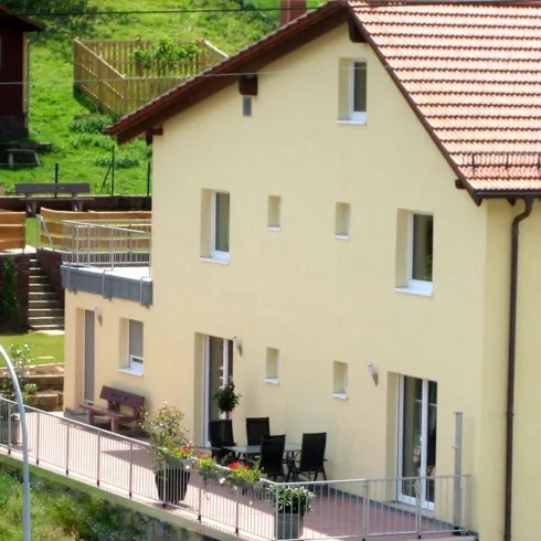 Außenansicht (© Familie Job) Außenansicht (© Familie Job)