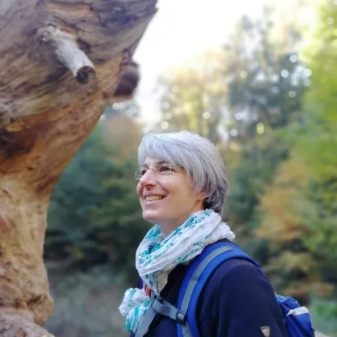 Britta unterm Baum Britta unterm Baum