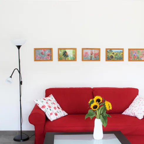 Sofa (© Ferienwohnung am Rebmeer) Sofa (© Ferienwohnung am Rebmeer)