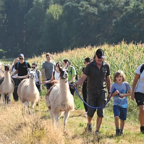 Familienwanderung (© Axel Brachat)