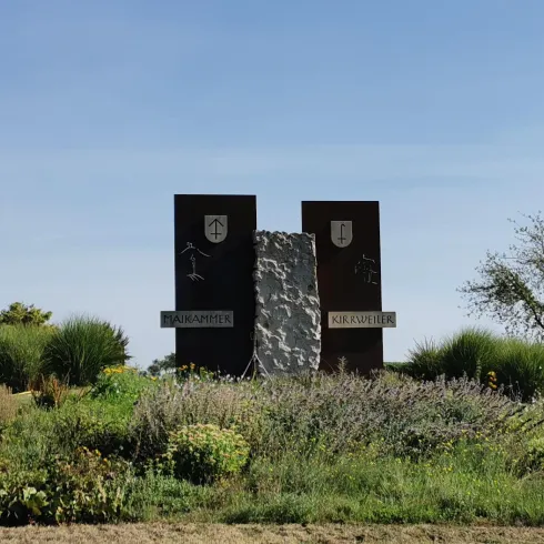 Cortenstahl (© Touristinformation Maikammer) Cortenstahl (© Touristinformation Maikammer)