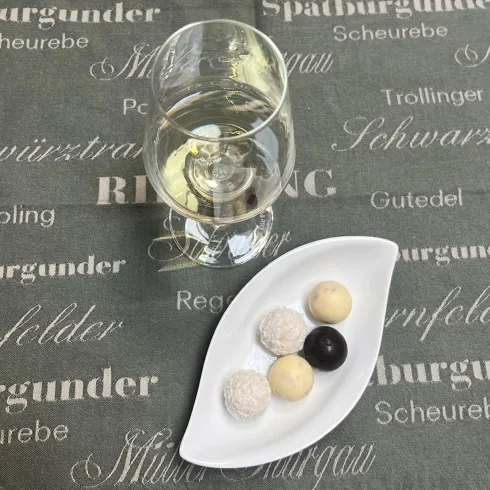 Genusstour - Käse, Wein und Schoklade (© Touristinformation Maikammer) Genusstour - Käse, Wein und Schoklade (© Touristinformation Maikammer)