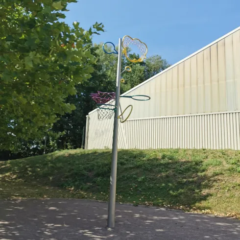 Basketballbaum (© Büro für Tourismus Maikammer)