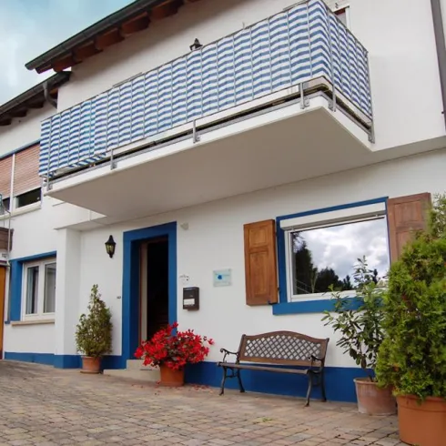 Haus zum Weinbiet, Eingangsbereich (© @ Iris mediadesign) Haus zum Weinbiet, Eingangsbereich (© @ Iris mediadesign)