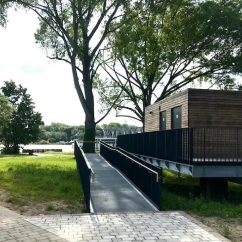 Bfr. Toilettenanlage_Bild 1