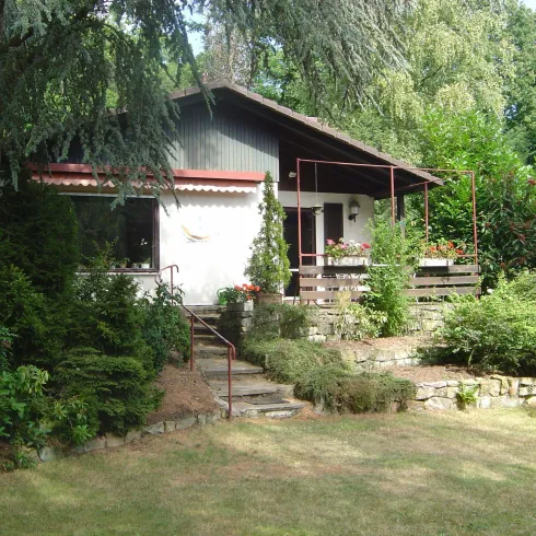 Außenansicht mit Terrasse (© Urlaubsregion Freinsheim - Hr. Dörr) Außenansicht mit Terrasse (© Urlaubsregion Freinsheim - Hr. Dörr)