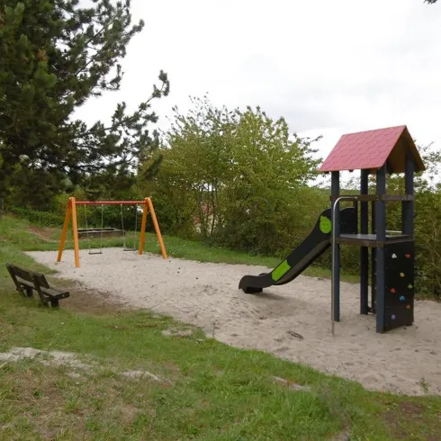 Spielplatz Albersweiler 1 (© Verein SÜW Annweiler e.V.)