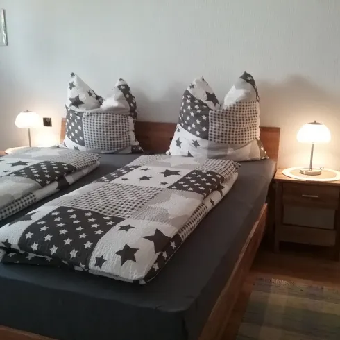 Schlafzimmer (© Fam. Götz) Schlafzimmer (© Fam. Götz)