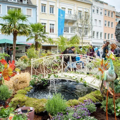 Worms blüht auf ... (© Bernward Bertram) Worms blüht auf ... (© Bernward Bertram)
