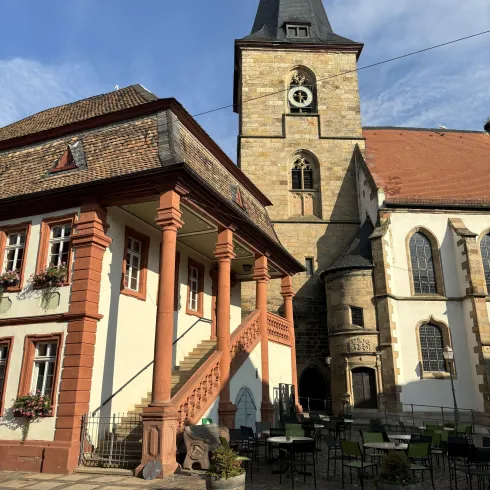Marktplatz Freinsheim (© Urlaubsregion Freinsheim) Marktplatz Freinsheim (© Urlaubsregion Freinsheim)