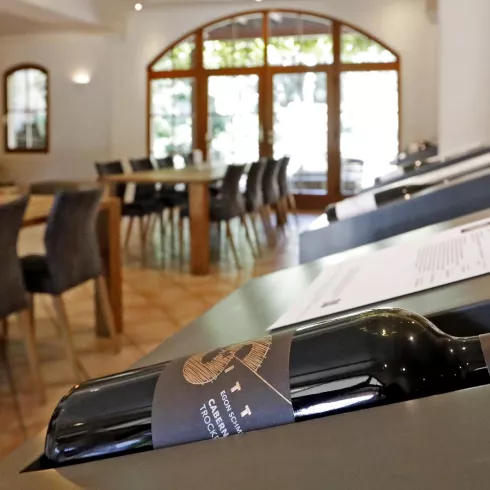 Vinothek Weingut Schmitt