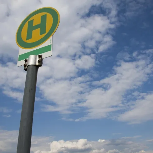 Bushaltestelle (© Pixabay)