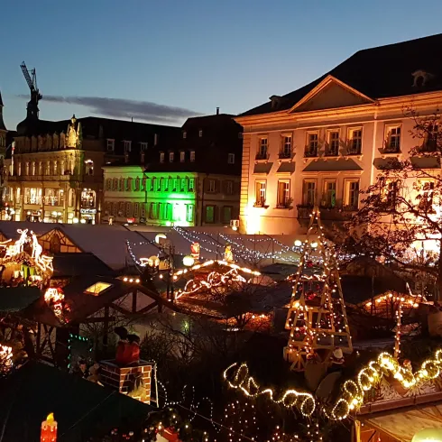 Adventstimmung auf dem Rathausplatz