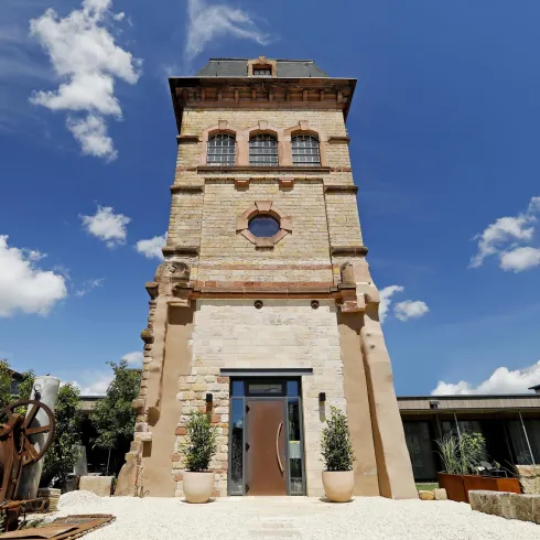 Wasserturm mit Ferienwohnungen Wasserturm mit Ferienwohnungen
