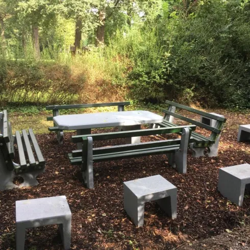 Neugestalteter Platz im Sep 2021
