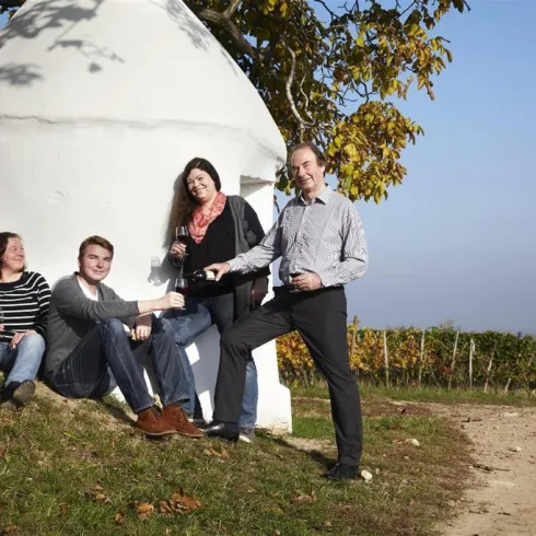 Familie am Trullo (© Weingut Ziegler)
